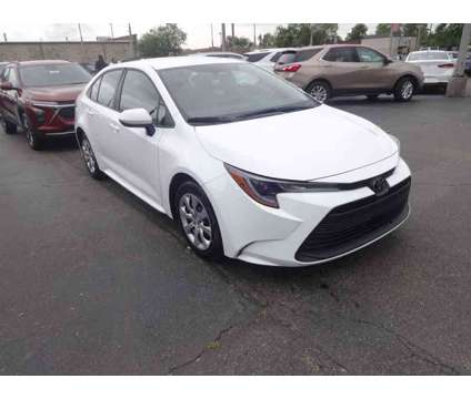 2023UsedToyotaUsedCorollaUsedCVT (Natl) is a Silver 2023 Toyota Corolla Car for Sale in Hamilton OH