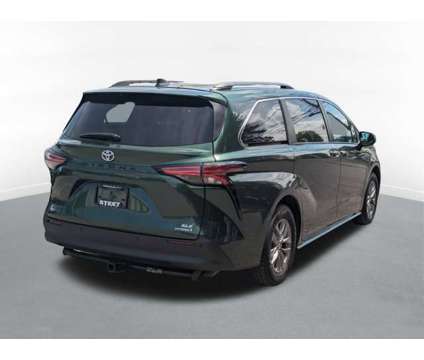2022 Toyota Sienna XLE is a Blue 2022 Toyota Sienna XLE Car for Sale in Utica, NY NY