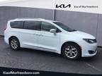 2018 Chrysler Pacifica White, 114K miles