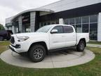 2019 Toyota Tacoma White, 37K miles