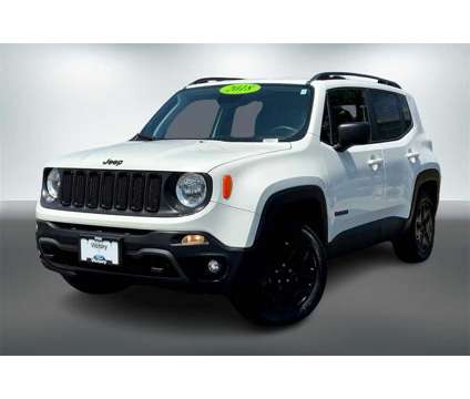 2018 Jeep Renegade Sport is a White 2018 Jeep Renegade Sport SUV in Kansas City KS