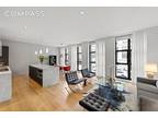 Condo For Sale In Manhattan, New York