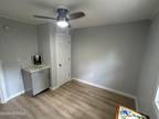 Flat For Rent In Southport, North Carolina