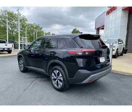 2021 Nissan Rogue SV is a Black 2021 Nissan Rogue SV SUV in Akron OH