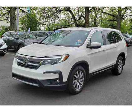 2019 Honda Pilot EX-L is a White 2019 Honda Pilot EX-L SUV in Doylestown PA