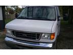 2004 Ford E350 knapaniede enclosed utility bed