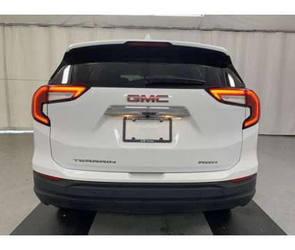 2024 GMC Terrain AWD SLE is a White 2024 GMC Terrain SUV in Cicero NY