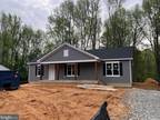 10402 Luther Ln, King George, VA 22485