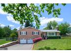 2113 Devere Ln, Catonsville, MD 21228