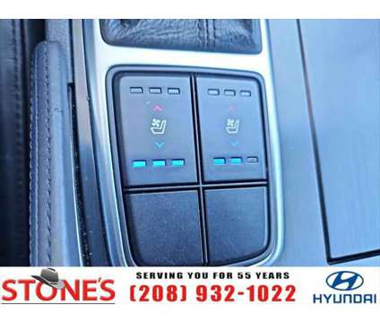 2015 Hyundai Azera Base (A6) is a Silver 2015 Hyundai Azera Base Sedan in Pocatello ID