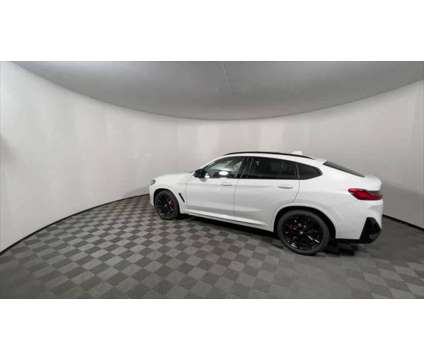 2024 BMW X4 M40i is a White 2024 BMW X4 M40i SUV in Freeport NY