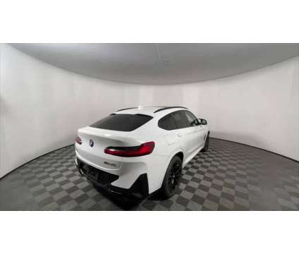 2024 BMW X4 M40i is a White 2024 BMW X4 M40i SUV in Freeport NY