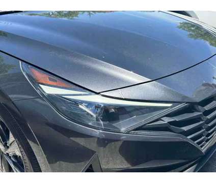 2021 Hyundai Elantra SEL is a Grey 2021 Hyundai Elantra Sedan in Bayside NY