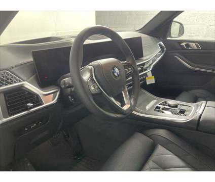 2025 BMW X5 xDrive40i is a White 2025 BMW X5 3.0si SUV in Freeport NY