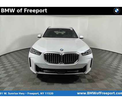 2025 BMW X5 xDrive40i is a White 2025 BMW X5 3.0si SUV in Freeport NY