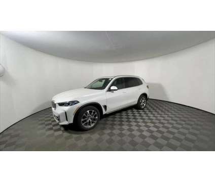 2025 BMW X5 xDrive40i is a White 2025 BMW X5 3.0si SUV in Freeport NY