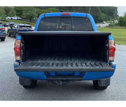 2007 Toyota Tacoma PreRunner V6 is a Blue 2007 Toyota Tacoma PreRunner Truck in Anderson SC