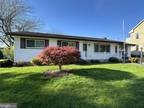 305 Fair Ave, Hanover, PA 17331