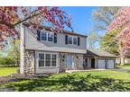 2106 Oakland Dr, Norristown, PA 19403