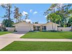 12394 Sawgrass Ct, Wellington, FL 33414