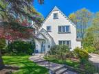 Home For Sale In Port Washington, New York