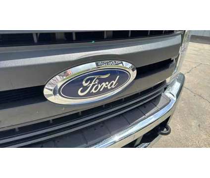 2019 Ford F350 Super Duty Crew Cab for sale is a White 2019 Ford F-350 Super Duty Car for Sale in Zachary LA