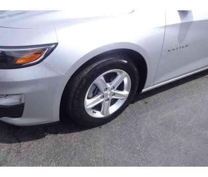 2022UsedChevroletUsedMalibuUsed4dr Sdn is a Silver 2022 Chevrolet Malibu Car for Sale in Hamilton OH
