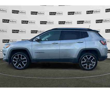 2018UsedJeepUsedCompassUsed4x4 is a Silver 2018 Jeep Compass Car for Sale in Gonzales LA