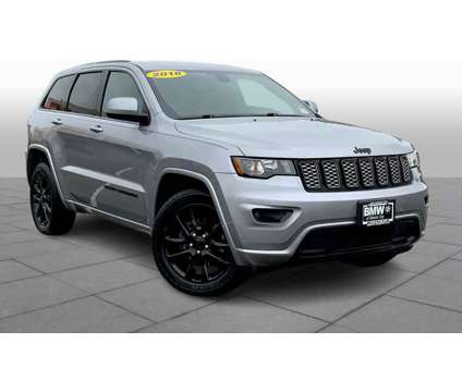 2018UsedJeepUsedGrand CherokeeUsed4x4 is a Silver 2018 Jeep grand cherokee Car for Sale in Egg Harbor Township NJ