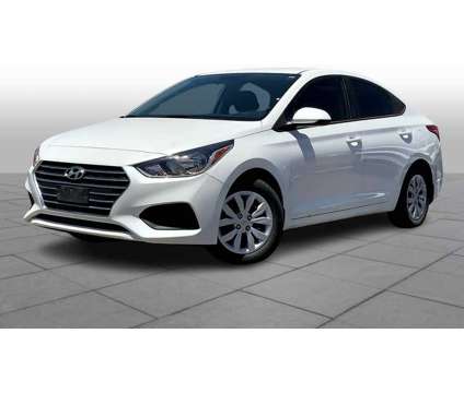 2022UsedHyundaiUsedAccentUsedSedan IVT is a White 2022 Hyundai Accent Car for Sale in Lubbock TX