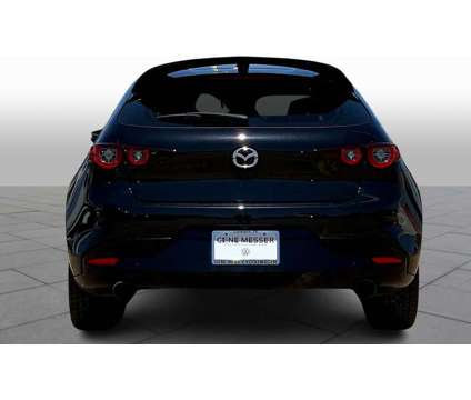 2022UsedMazdaUsedMazda3 HatchbackUsedAuto FWD is a Black 2022 Mazda MAZDA 3 Hatchback in Lubbock TX