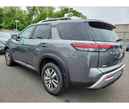 2022 Nissan Pathfinder SL is a 2022 Nissan Pathfinder SL Car for Sale in Jenkintown PA