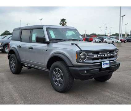 2024 Ford Bronco Big Bend is a Silver 2024 Ford Bronco Car for Sale in Corpus Christi TX