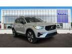 2024 Volvo XC40 Plus Dark Theme