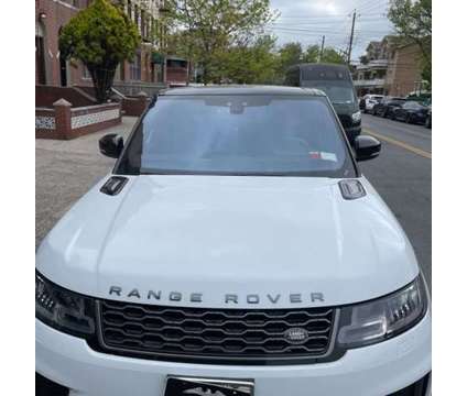 2021 Land Rover Range Rover Sport HSE Silver Edition is a White 2021 Land Rover Range Rover Sport HSE Car for Sale in Schererville IN