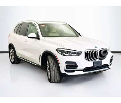 2022 BMW X5 sDrive40i is a White 2022 BMW X5 4.6is SUV in Bellflower CA