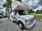 2017 Thor Motor Coach Four Winds 30Z 33ft