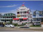 Luxury beachfront 1 bed 1 bath condo in Cape May