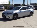 2024 Lexus ES 300h, new