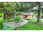 Waterfront ranch with walkout basement on Paradise Lake