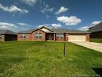 Home For Sale In Clinton, Oklahoma