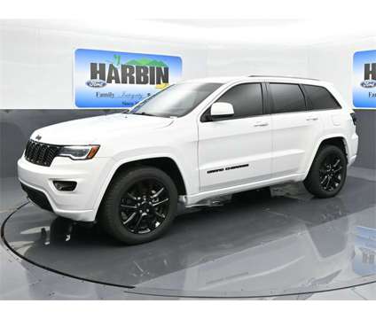 2020 Jeep Grand Cherokee Altitude is a White 2020 Jeep grand cherokee Altitude SUV in Scottsboro AL