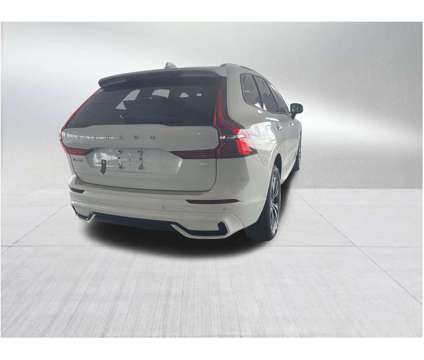 2024 Volvo XC60 Recharge Plug-In Hybrid is a White 2024 Volvo XC60 3.2 Trim Hybrid in Miami FL