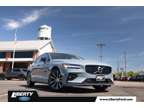 2022 Volvo S60 B5 Momentum AWD