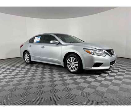 2018 Nissan Altima 2.5 S is a Silver 2018 Nissan Altima 2.5 S Sedan in Charleston SC