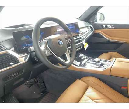 2025 BMW X5 xDrive40i is a Green 2025 BMW X5 3.0si SUV in Freeport NY