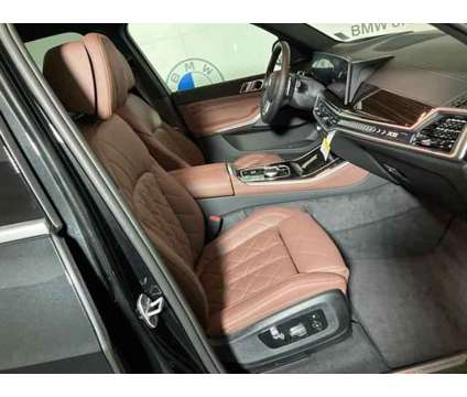 2025 BMW X5 xDrive40i is a Black 2025 BMW X5 4.6is SUV in Brooklyn NY