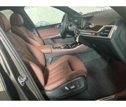 2025 BMW X5 xDrive40i is a Green 2025 BMW X5 4.8is SUV in Brooklyn NY