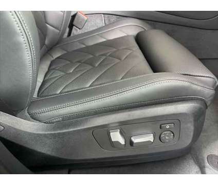 2025 BMW X5 xDrive40i is a Blue 2025 BMW X5 3.0si SUV in Freeport NY