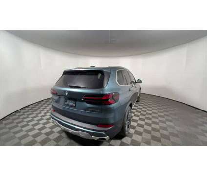 2025 BMW X5 xDrive40i is a Blue 2025 BMW X5 3.0si SUV in Freeport NY